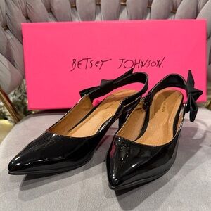 Shiny Black Slingback Heels.